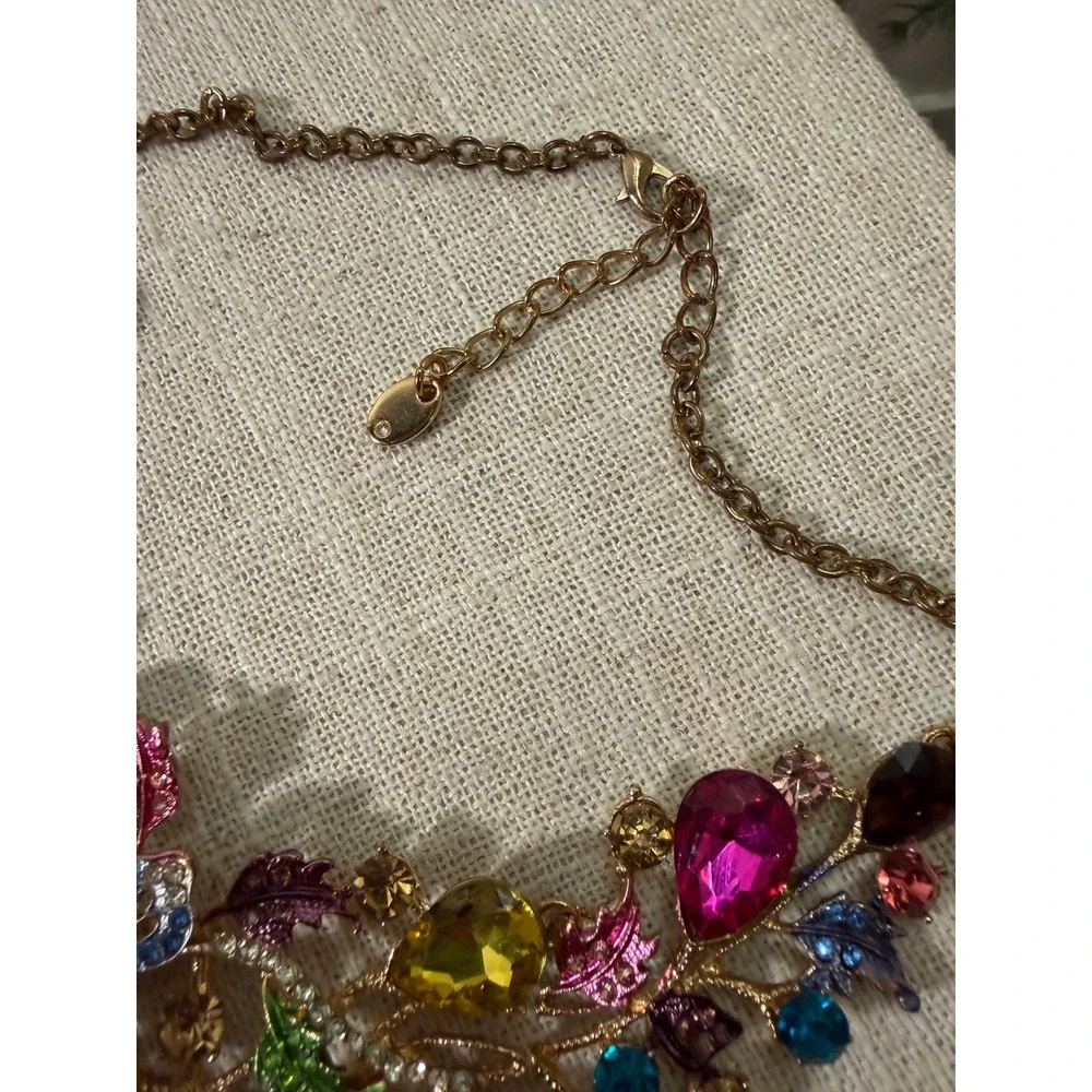 Boutique with Grace dressing neckline attire
